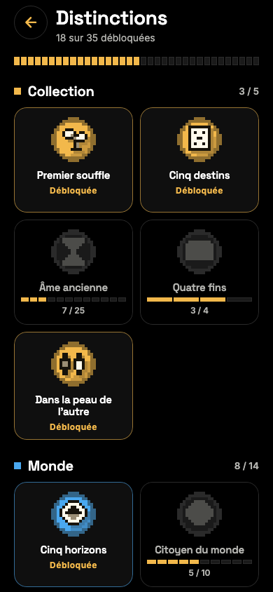 Capture de l’écran Distinctions : des médailles pixel art, certaines débloquées, d’autres grisées.